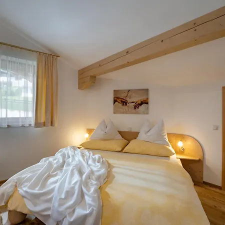 Manzl Apartment *