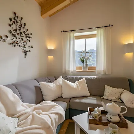 Manzl Apartment *