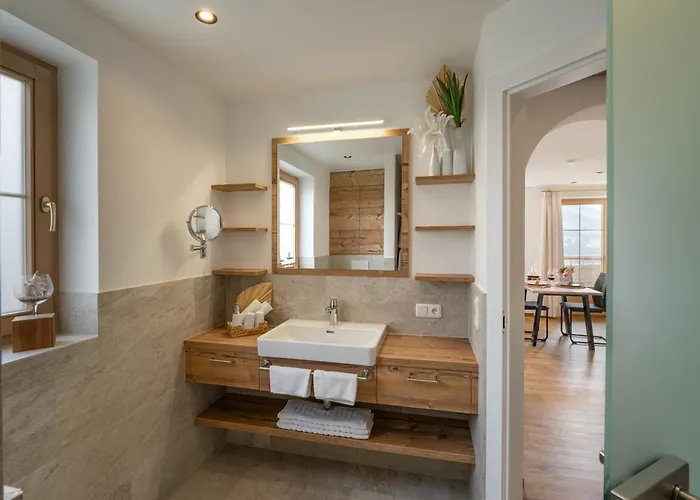 Manzl * 호프가르텐 임 브릭젠탈